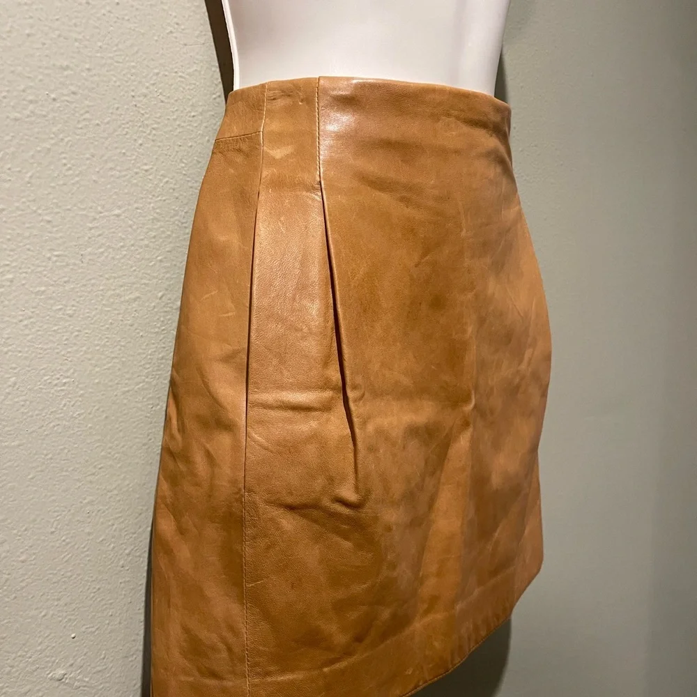 Vince Leather Skirt, pockets, size 2